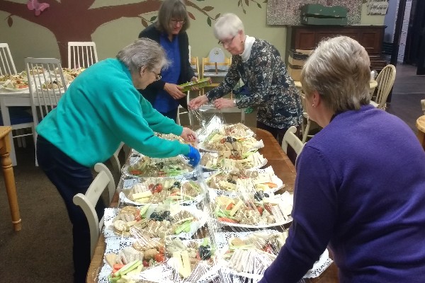 Preparing the food